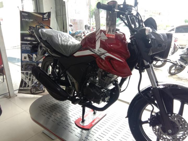 Simak Keunggulan Motor CB150 Verza
